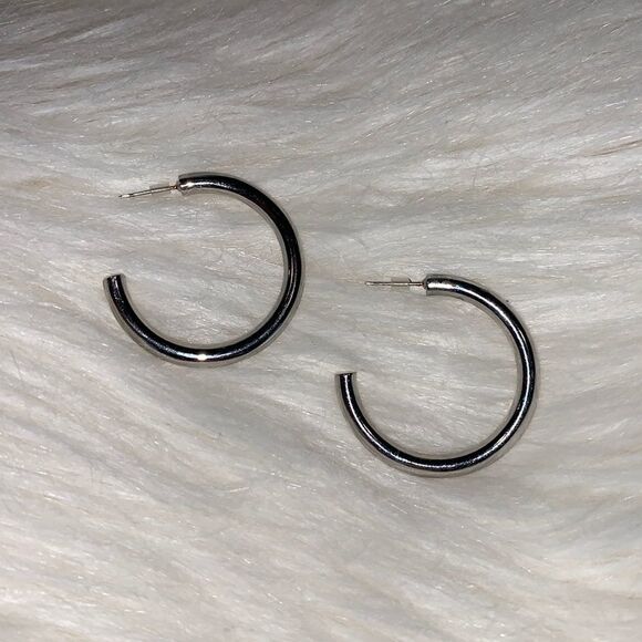 Hoop Earrings - Picture 1 of 2